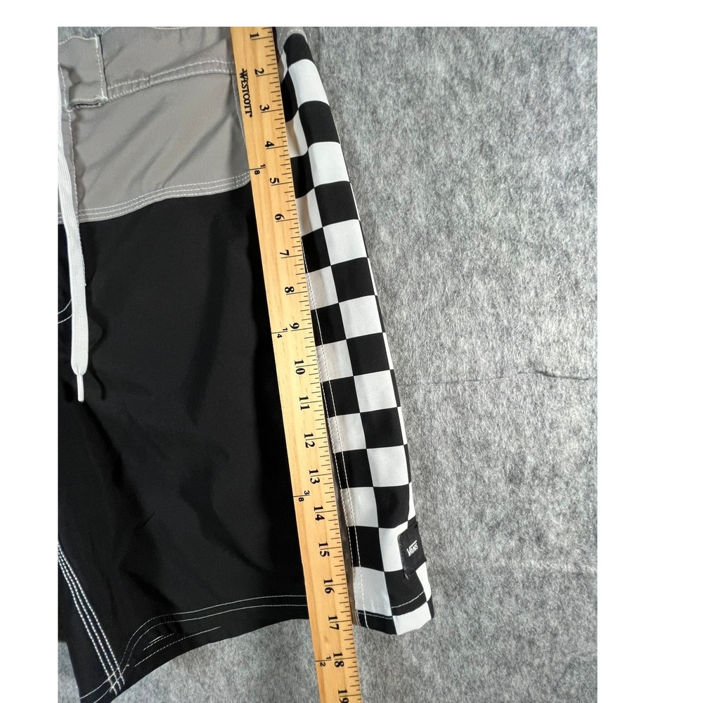 VANS Mens 32 Boardshorts Black Checkerboard Side 7" inseam - Picture 9 of 11